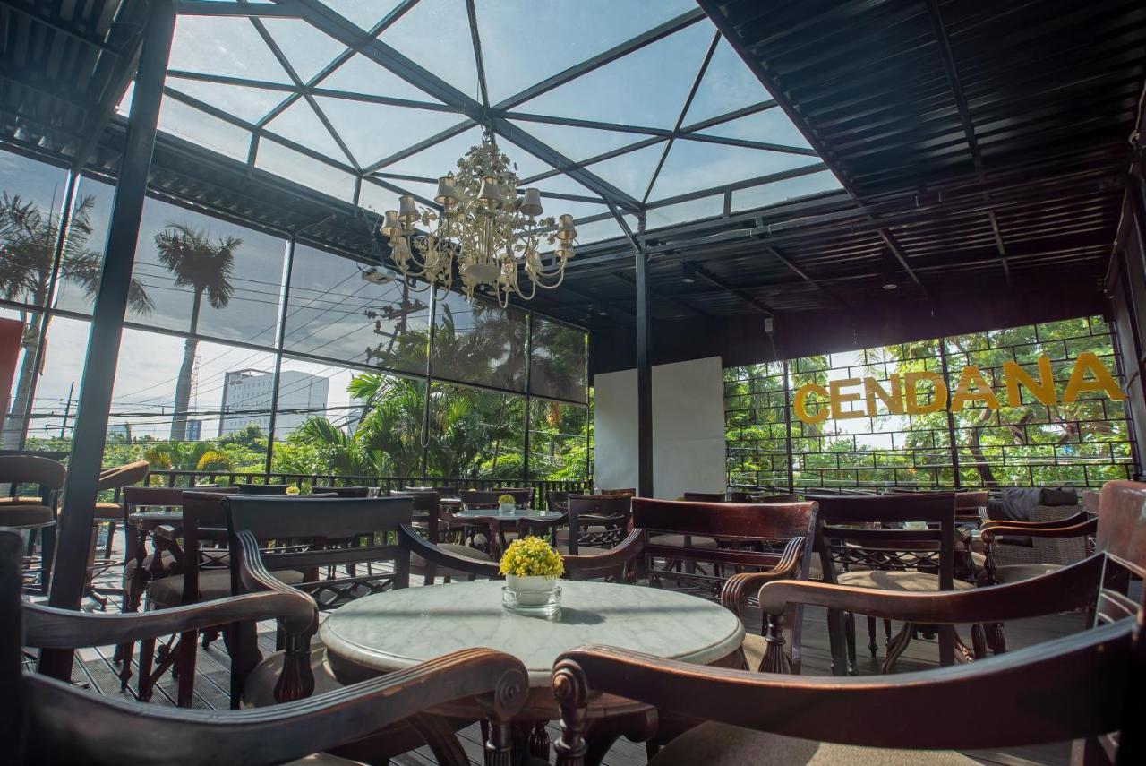 Royal Regantris Cendana Hotell Surabaya Eksteriør bilde